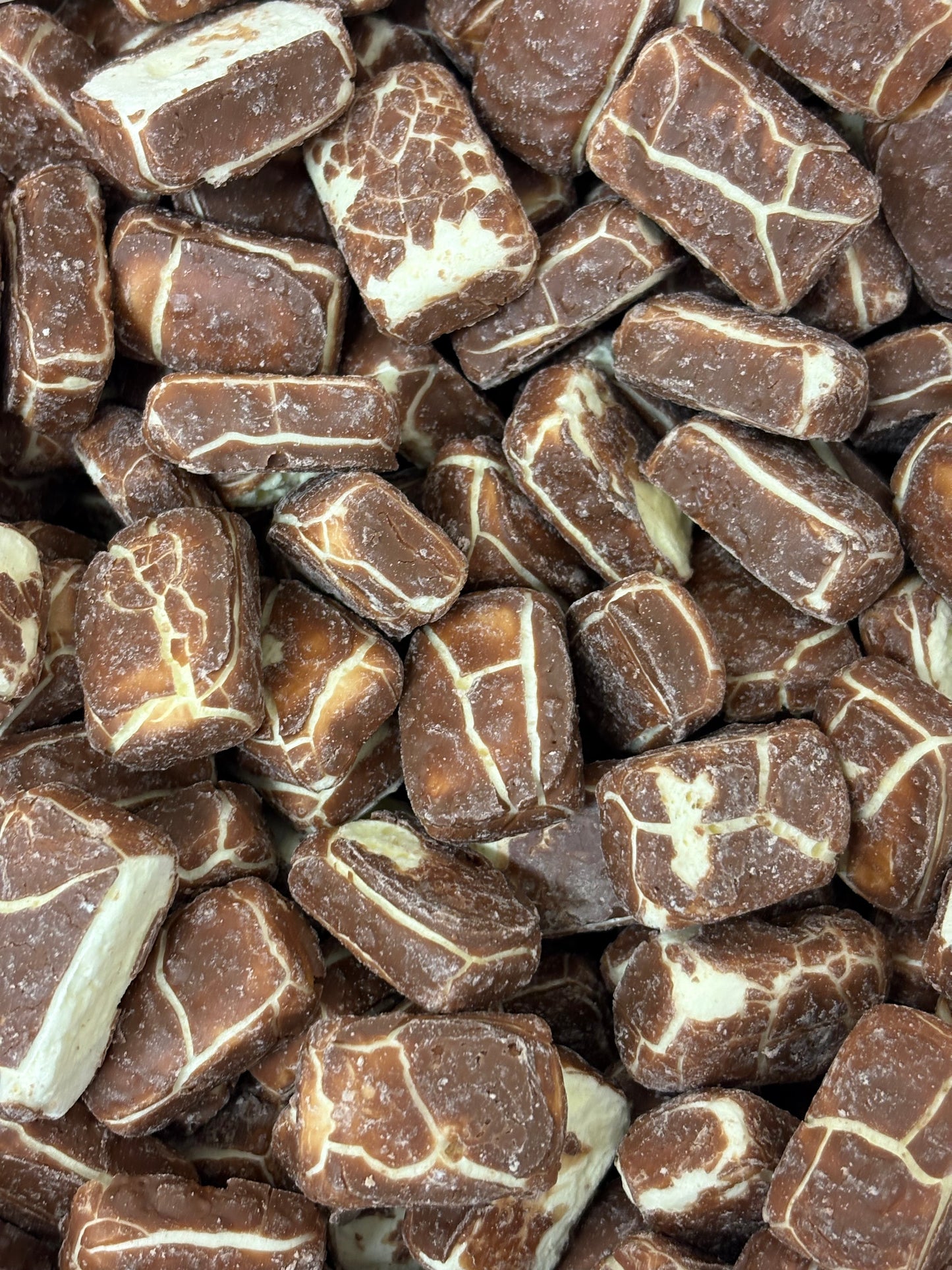 Freeze Dried Pineapple Chunks 60g