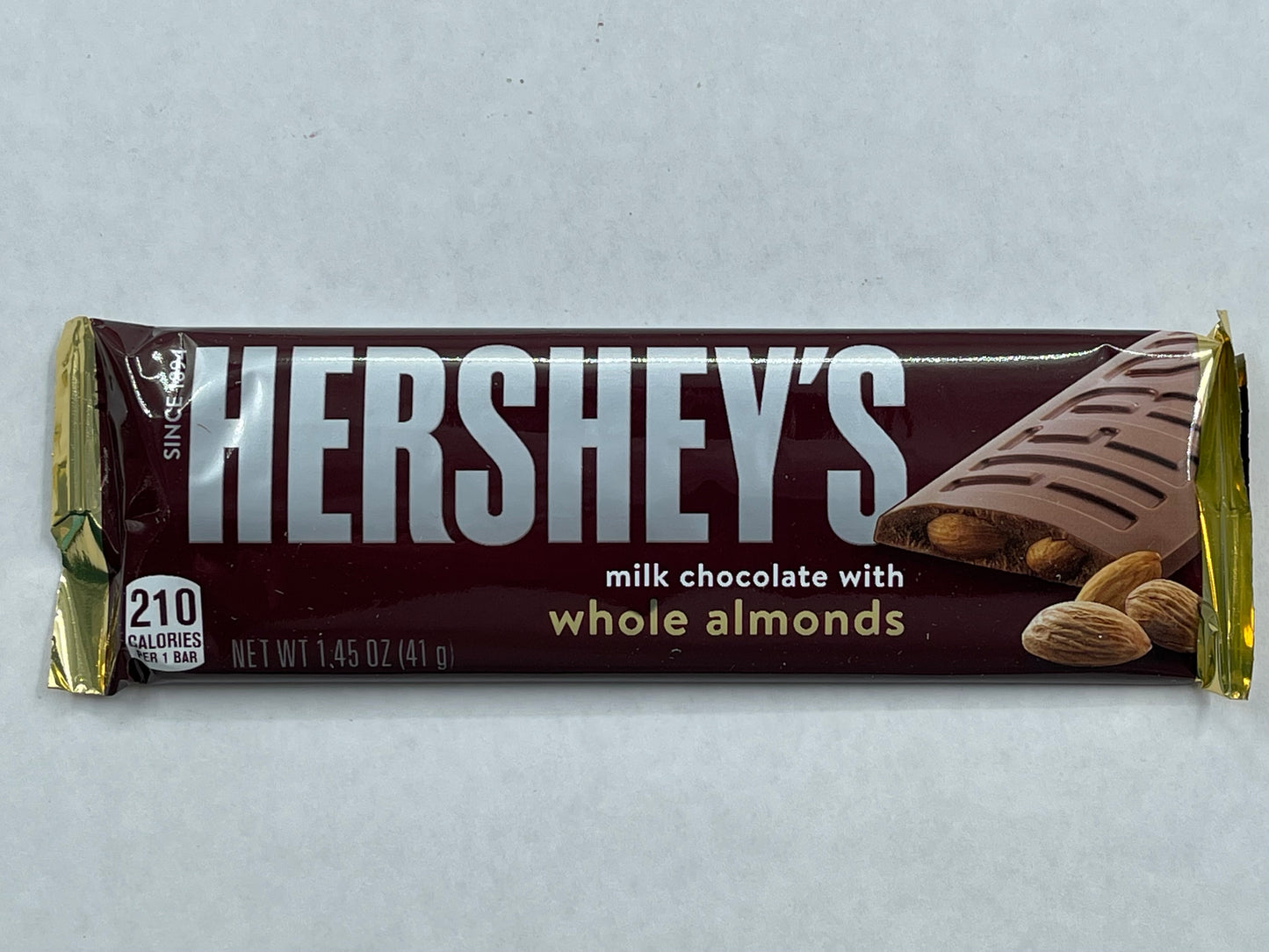 Hershey’s Milk Chocolate with Almond 41g