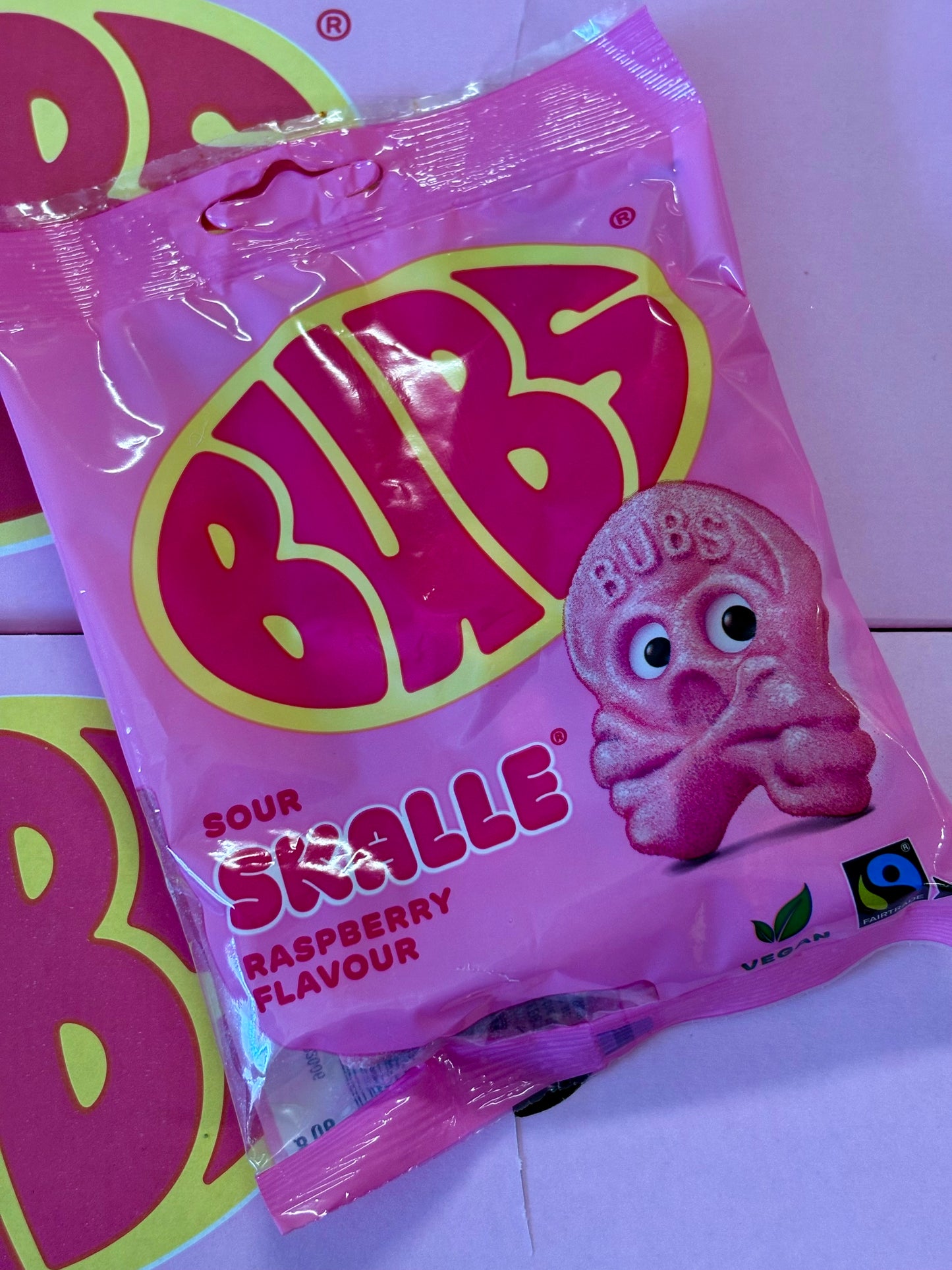 Bubs Sour Raspberry Skulls 90g